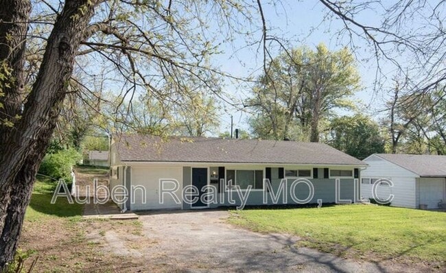 property at 4712 E 44th St