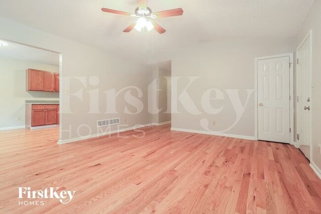 124 Spring Dr in Hiram, GA - Building Photo - Building Photo