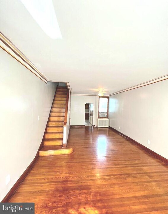 2747 Plum St in Philadelphia, PA - Building Photo
