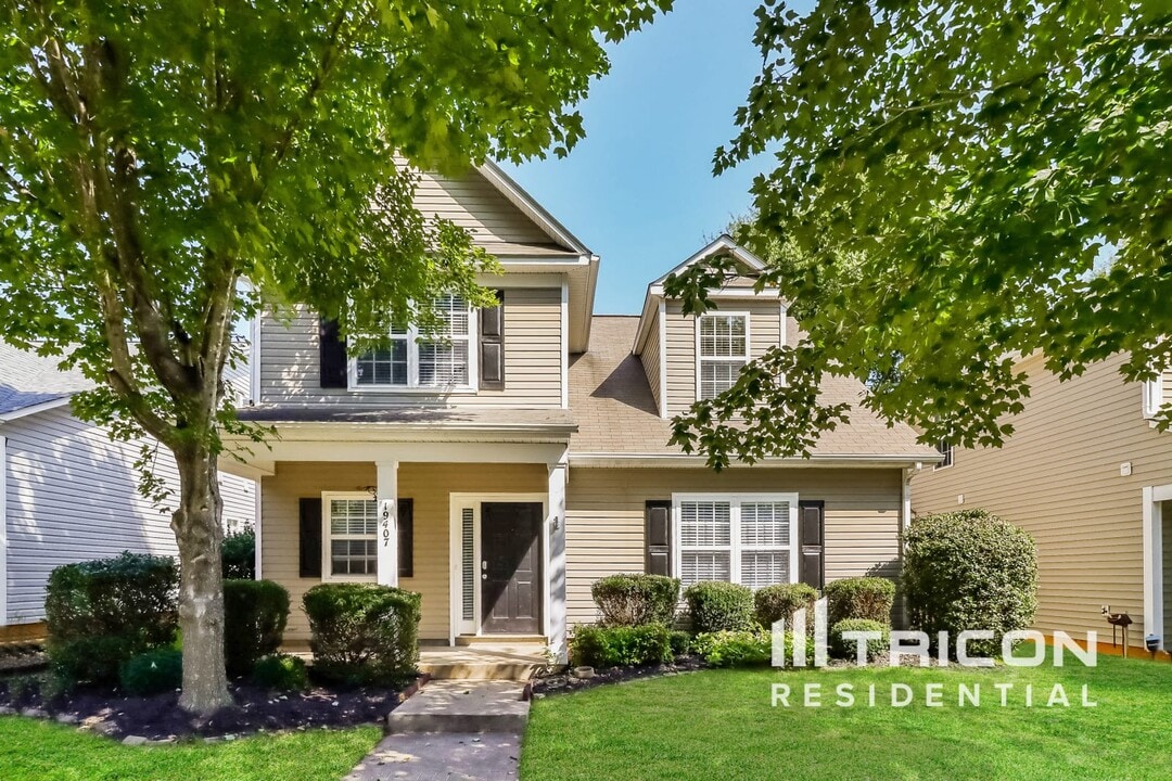 19407 Fridley Ln in Cornelius, NC - Building Photo