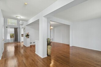 1534 S Falcon Dr in Libertyville, IL - Building Photo - Building Photo