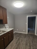 2123 Highland Ave in Montgomery, AL - Building Photo