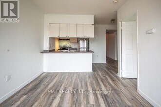 889-889 Bay St. in Toronto, ON - Building Photo - Building Photo