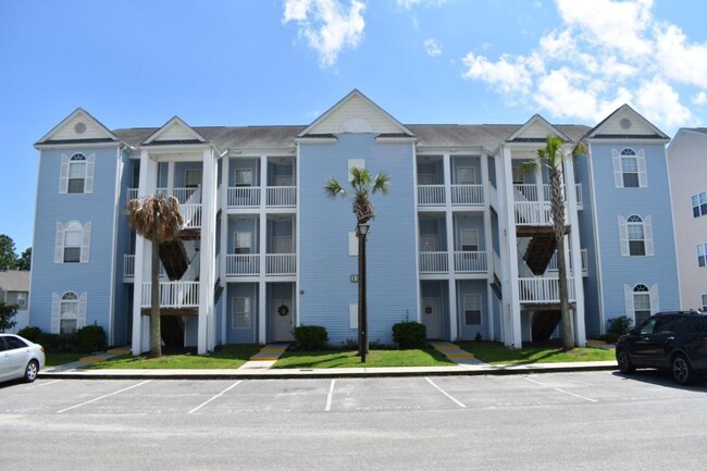 property at 120 Fountain Pointe Ln