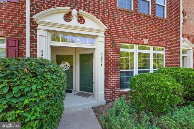 property at 43846 Artsmith Terrace