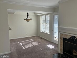 10713 Hampton Mill Terrace in North Bethesda, MD - Building Photo - Building Photo