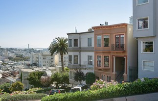 1083 Lombard St in San Francisco, CA - Building Photo - Building Photo