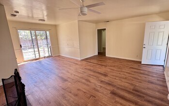 4208 20th Ave in Sacramento, CA - Building Photo - Building Photo