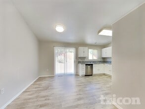 7369 Dali Ct in Sun Valley, NV - Building Photo - Building Photo