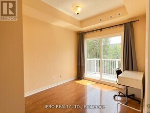 207-207 Wellesley St E in Toronto, ON - Building Photo - Building Photo