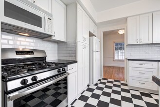 439 S Palm Dr, Unit 441 1.2 in Beverly Hills, CA - Building Photo - Building Photo