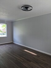 921 N Poinsettia Dr in Salt Lake City, UT - Building Photo - Building Photo