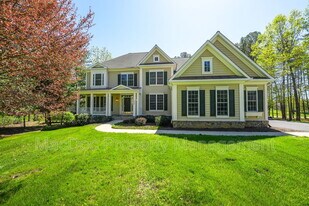 11402 Chivalry Chase Ln in Spotsylvania, VA - Building Photo