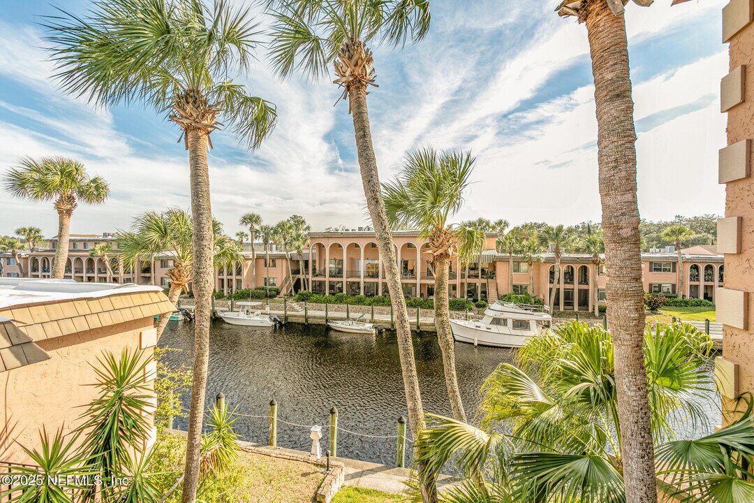 5375 Ortega Farms Blvd in Jacksonville, FL - Building Photo