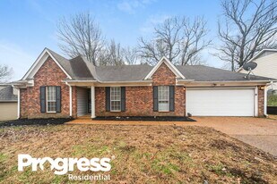 5689 Riverhead Ave in Memphis, TN - Building Photo