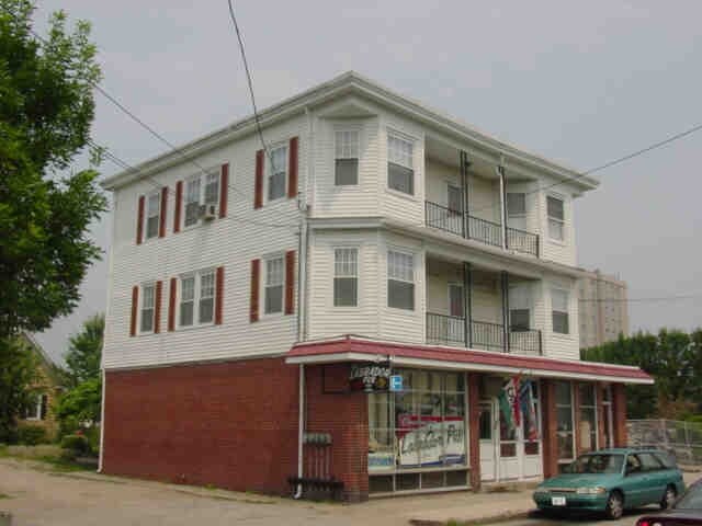 1753-1757 Cranston St in Cranston, RI - Building Photo - Building Photo
