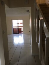 2261 W 53rd St, Unit 9 in Hialeah, FL - Building Photo - Building Photo