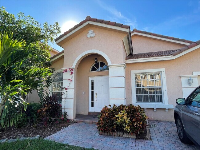 932 NW 126th Terrace in Coral Springs, FL - Building Photo - Building Photo