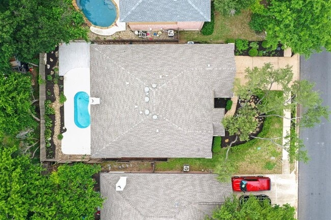 1102 Old Ml Rd