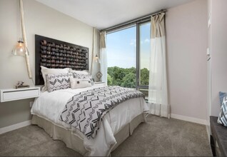 148 Forest Ave in Oak Park, IL - Building Photo - Building Photo