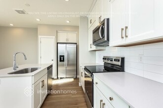 6051 Lower Brk Ln in West Jordan, UT - Foto de edificio - Building Photo