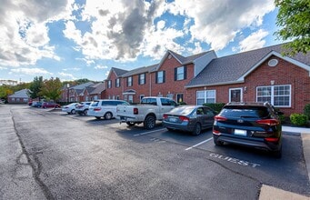 1101 Downs Blvd, Unit Apt 117 in Franklin, TN - Building Photo - Building Photo