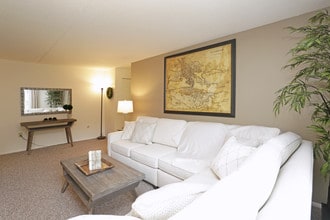 Tanglewood Apartments in Erie, PA - Foto de edificio - Interior Photo