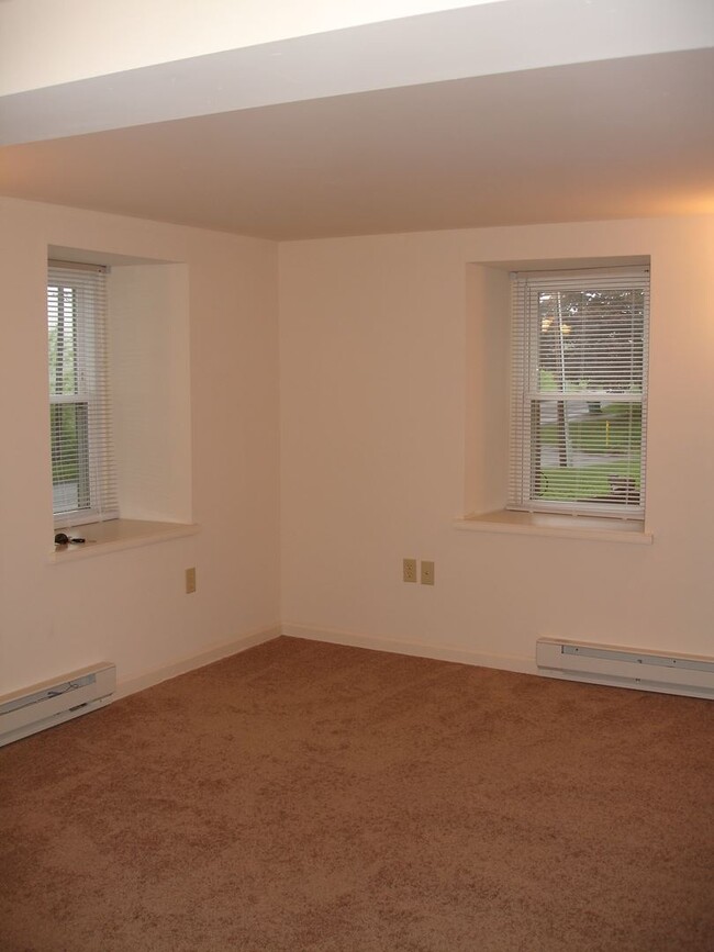 739 Pennsy Rd in Willow Street, PA - Building Photo - Building Photo