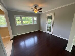 836 W Everett Rd in Lake Forest, IL - Building Photo - Building Photo