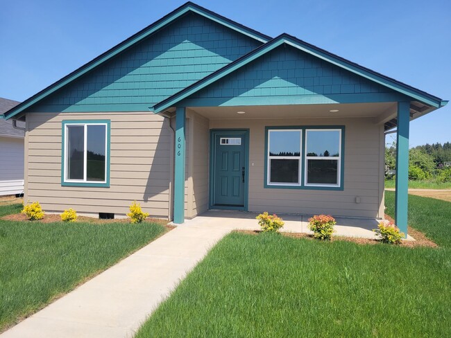 property at 606 Roundtree Blvd