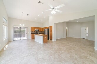 3556 W Warren Ln in New River, AZ - Building Photo - Building Photo
