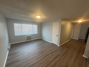 Monarch Crest in Denver, CO - Building Photo - Building Photo