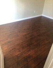 14643 Chatsworth St in Los Angeles, CA - Building Photo - Building Photo