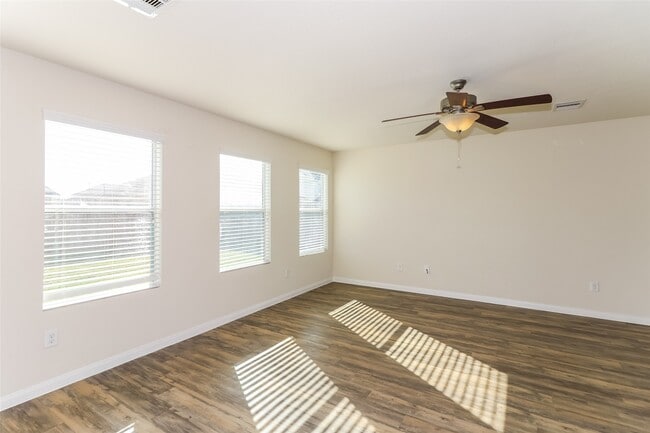 property at 802 Desoto Dr