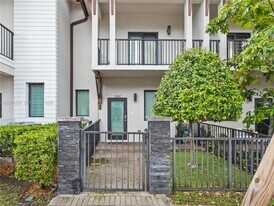 8382 NW 51st Terrace in Doral, FL - Building Photo