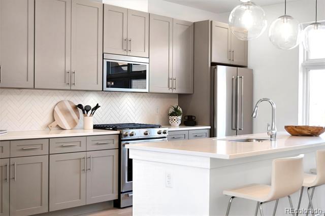 16 Oneida Ct in Denver, CO - Building Photo - Building Photo