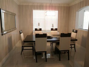 11359 NW 83rd Way-Unit -0 in Doral, FL - Building Photo - Building Photo