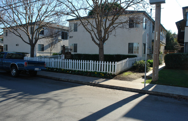 1827 Latham St in Mountain View, CA - Building Photo - Building Photo