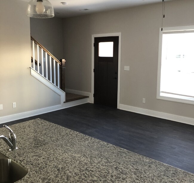 property at 1976 N Dixie Ave