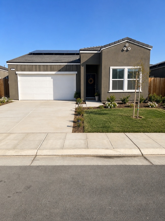 property at 1027 Deerhorn Dr W