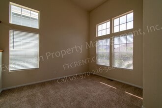 2214 Bow Side Dr in Fort Collins, CO - Building Photo - Building Photo