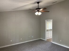 2935 Glen Ives Dr in Tallahassee, FL - Building Photo - Building Photo