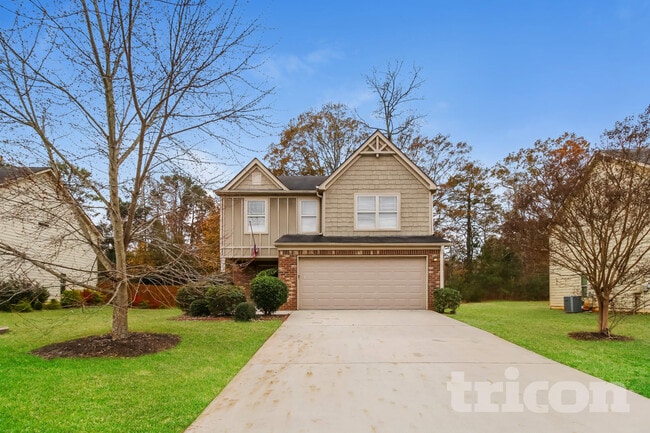 property at 121 Pristine Dr