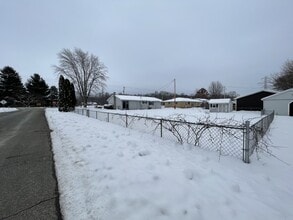 51713 Co Rd 19 in Bristol, IN - Building Photo - Building Photo