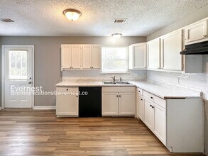 400 Libby Ln in North Little Rock, AR - Building Photo - Building Photo
