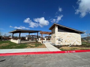 5311 Daniel Way in Saint Hedwig, TX - Building Photo - Building Photo