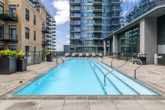 Arrive Michigan Avenue in Chicago, IL - Foto de edificio - Interior Photo