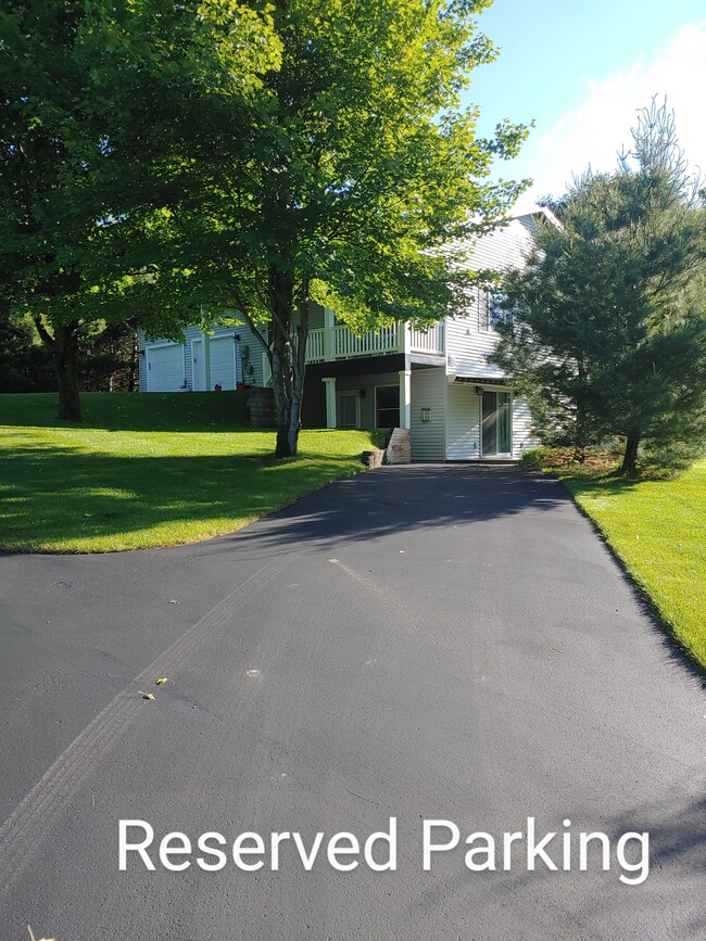433 E Sleights Rd