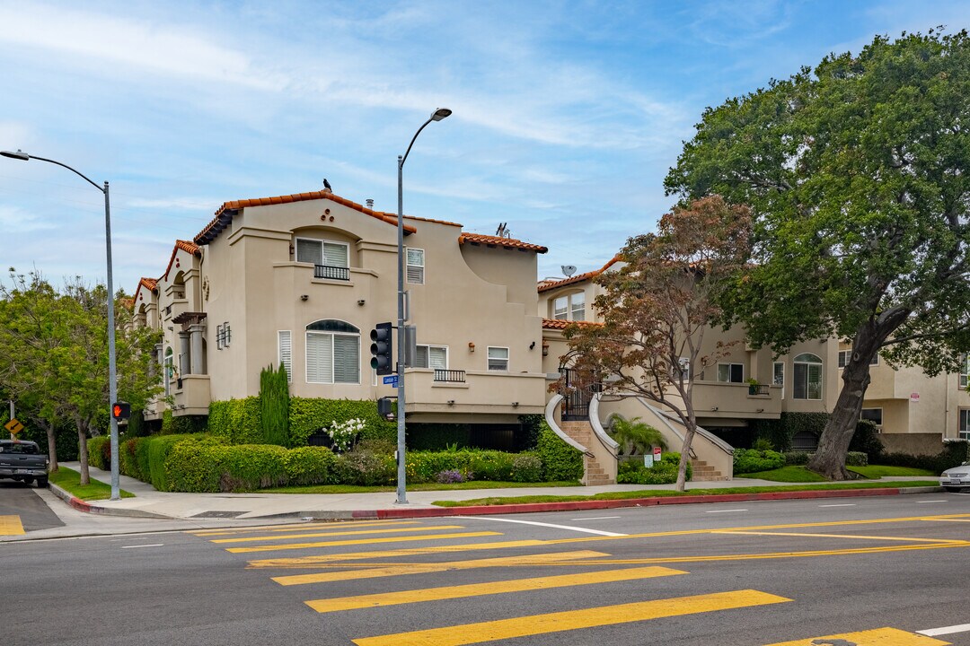 4505 Colfax Ave in North Hollywood, CA - Building Photo