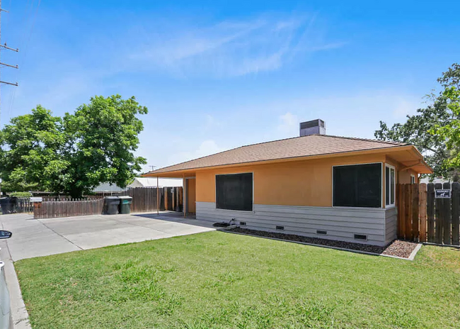 property at 1807 N 11th Ave